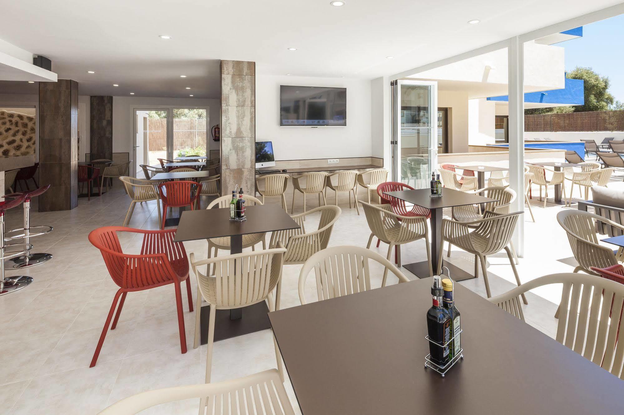 Ibiza Heaven Apartments (Adults Only) Playa d'en Bossa Exterior foto